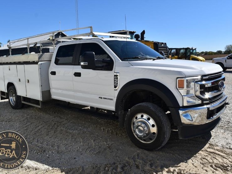 2020-ford-f550-xl-image-24
