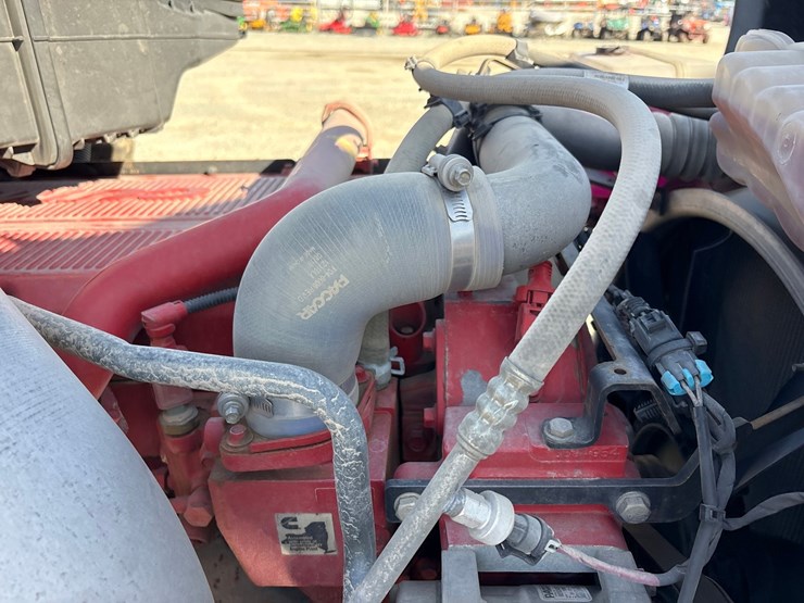 2018-kenworth-t680-image-55
