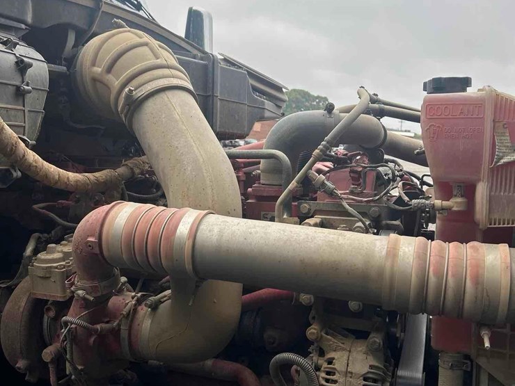 2018-kenworth-t880-image-30