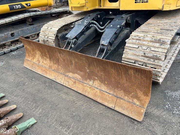 2020-caterpillar-315f-lcr-image-21