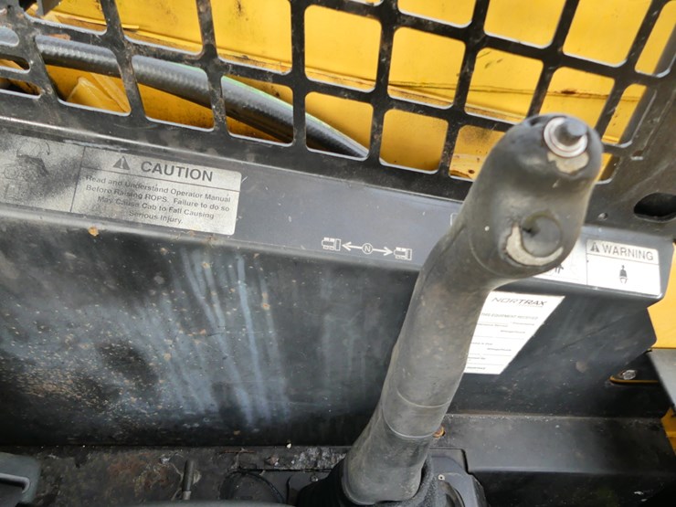 deere-270-image-15