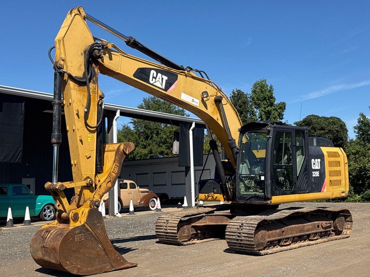 2013-caterpillar-320el-image-1