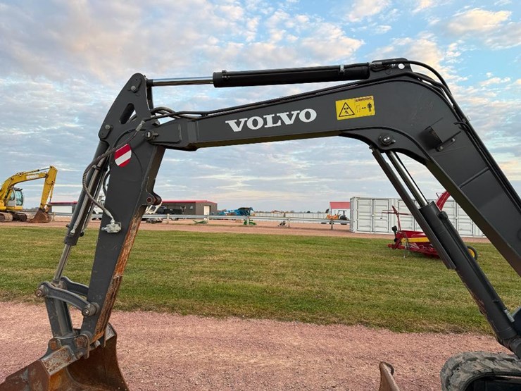 volvo-ec60e-image-30