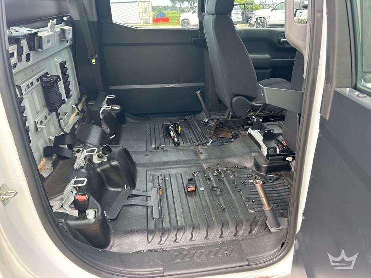 2021-chevrolet-silverado-1500-image-25