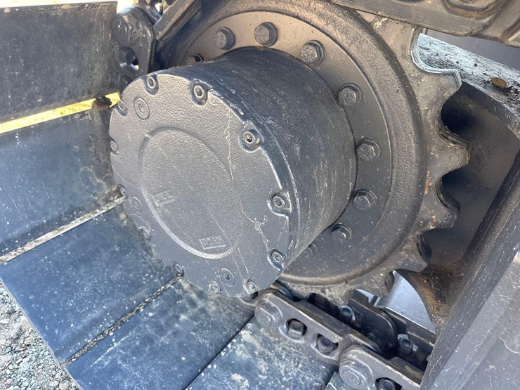 2022-komatsu-pc138us-image-24
