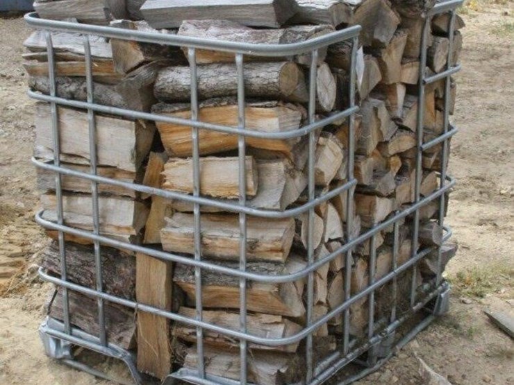 mixed-white-&-red-oak-firewood-in-metal-pallet-tot-image-1