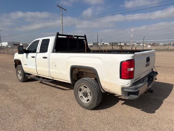 2018-gmc-sierra-2500hd-image-7