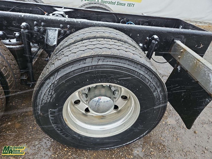 2008-kenworth-t300-image-12