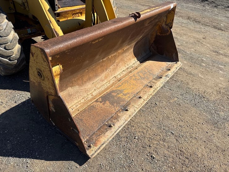 2001-caterpillar-420d-image-12