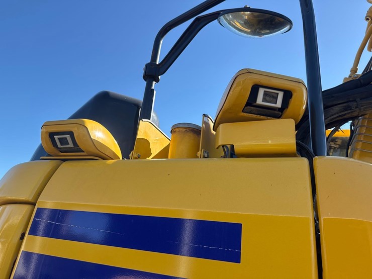 2022-komatsu-pc138us-image-26