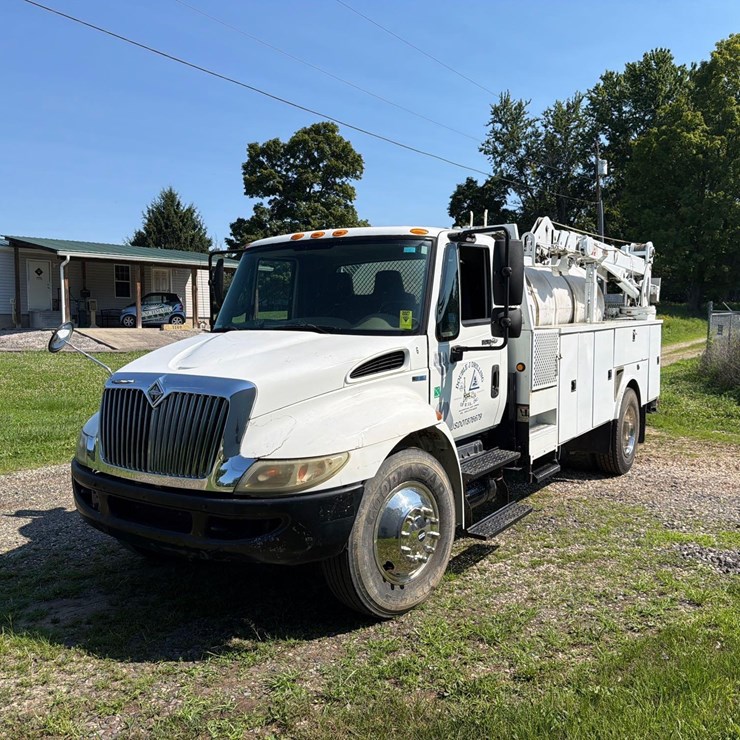 2010 IMT 3820
