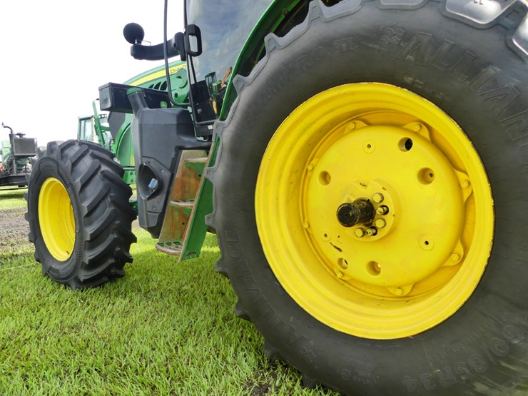 john-deere-6120r-image-9