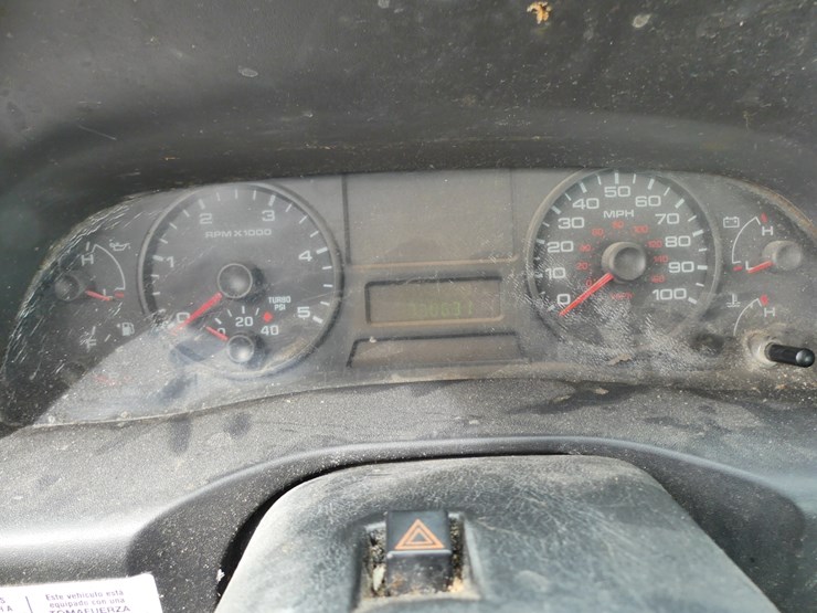 2005-ford-f550-xl-image-13