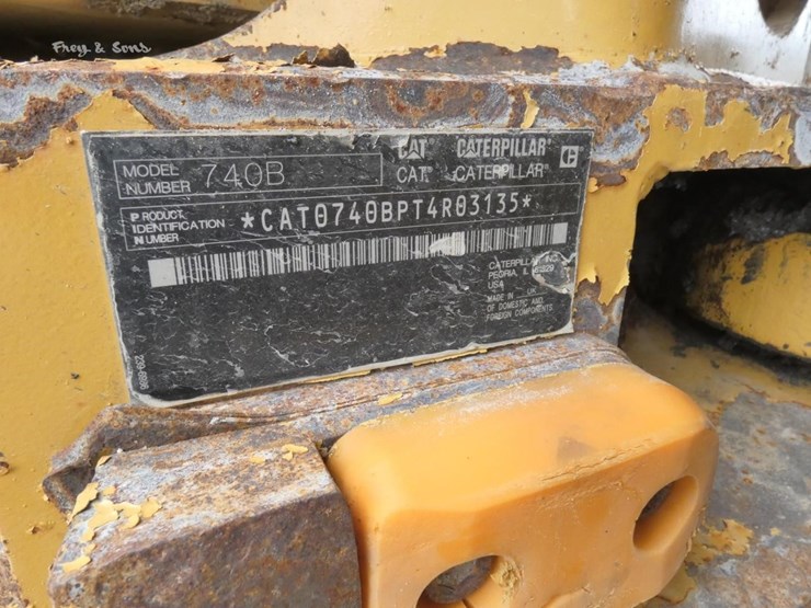 2015-caterpillar-740b-image-6