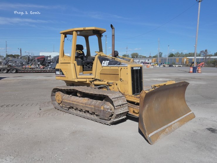 2004-caterpillar-d5g-image-1