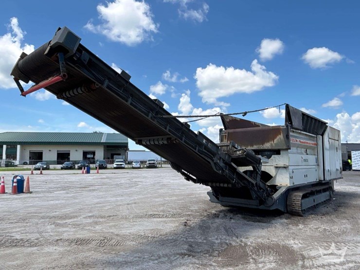 2021-metso-m-and-j-preshredder-4000m-dual-shaft-tracked-tire-shredder-machine-w/-extra-parts-image-1