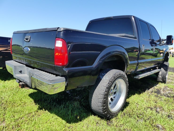 2011-ford-f250-xl-image-3