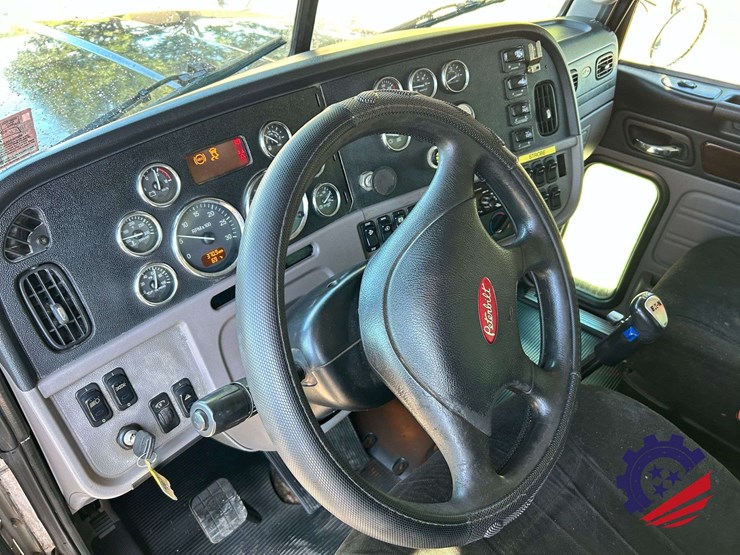 2016-peterbilt-367-image-67
