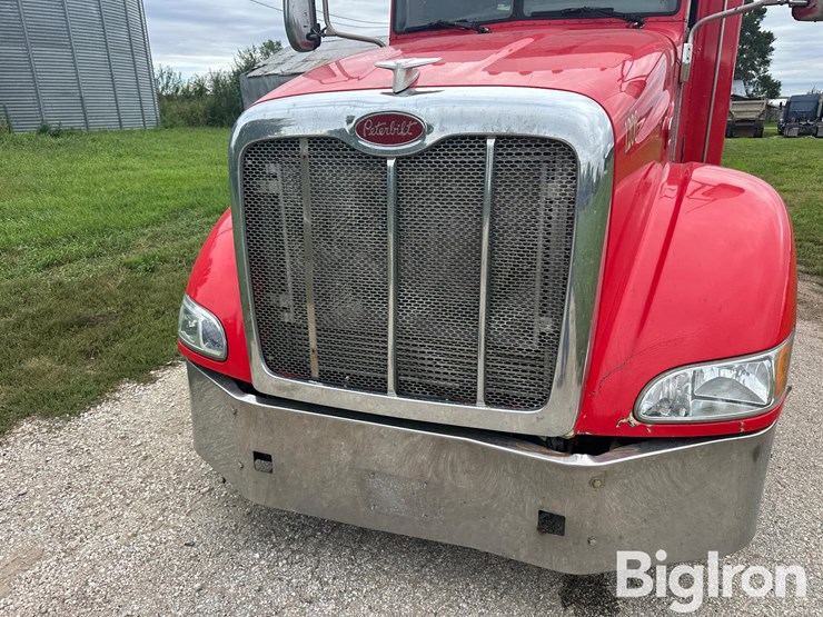 2012-peterbilt-386-image-13