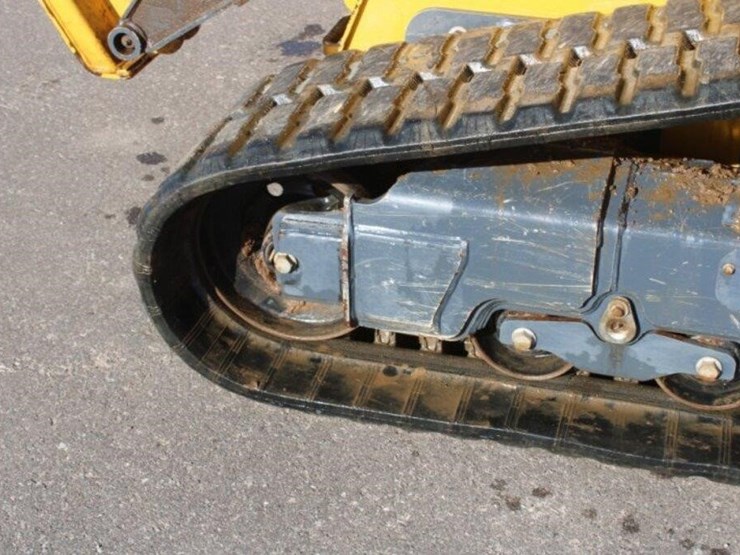 2024-deere-333g-image-39