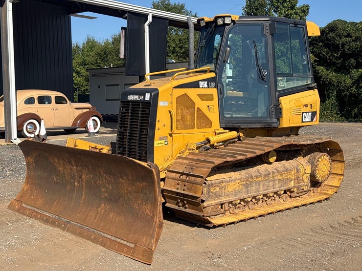 2014-caterpillar-d5k-lgp-image-1
