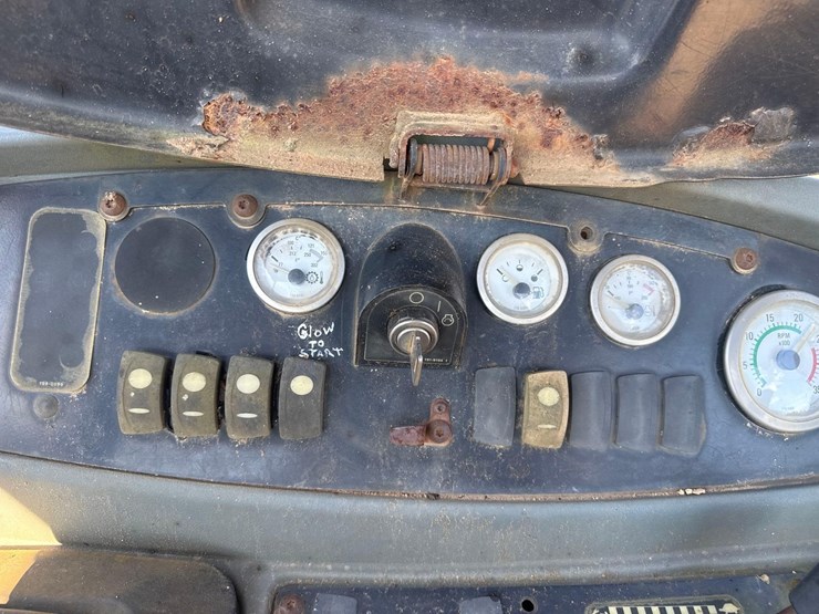 2001-caterpillar-420d-image-31
