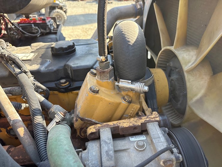 2001-caterpillar-c9-acert-image-44
