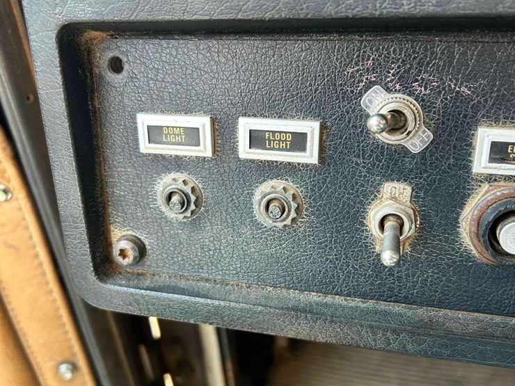 1989-cummins-855-image-40