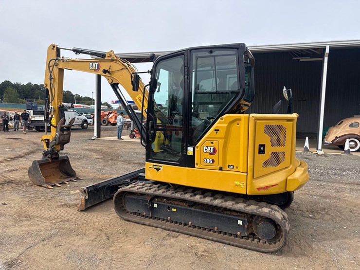 2023-caterpillar-306cr-image-3