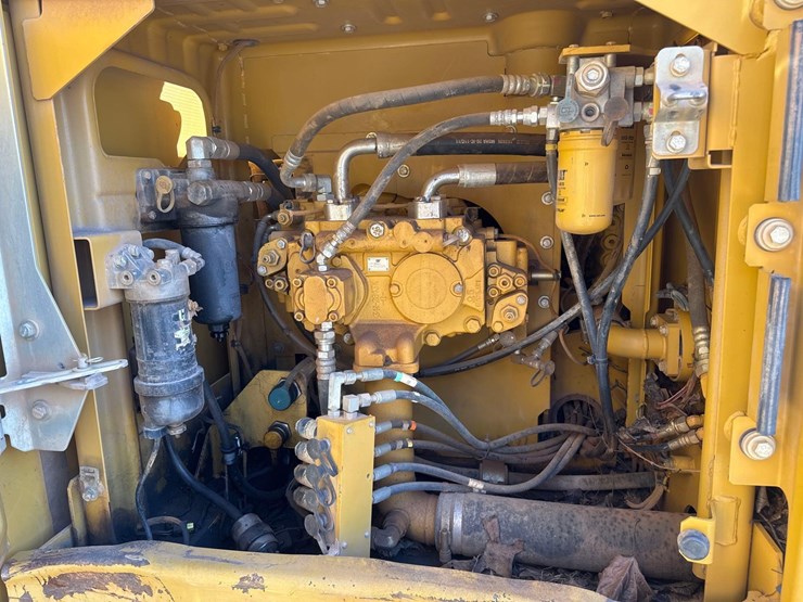2013-caterpillar-320el-image-25