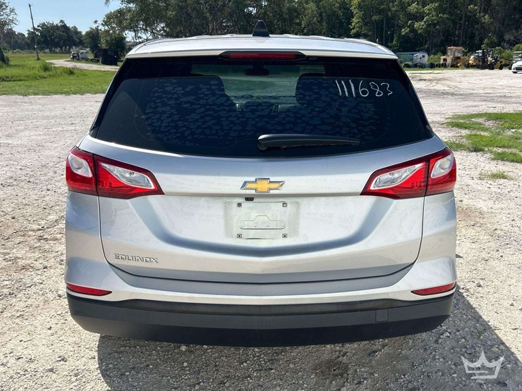 2020-chevrolet-equinox-image-25