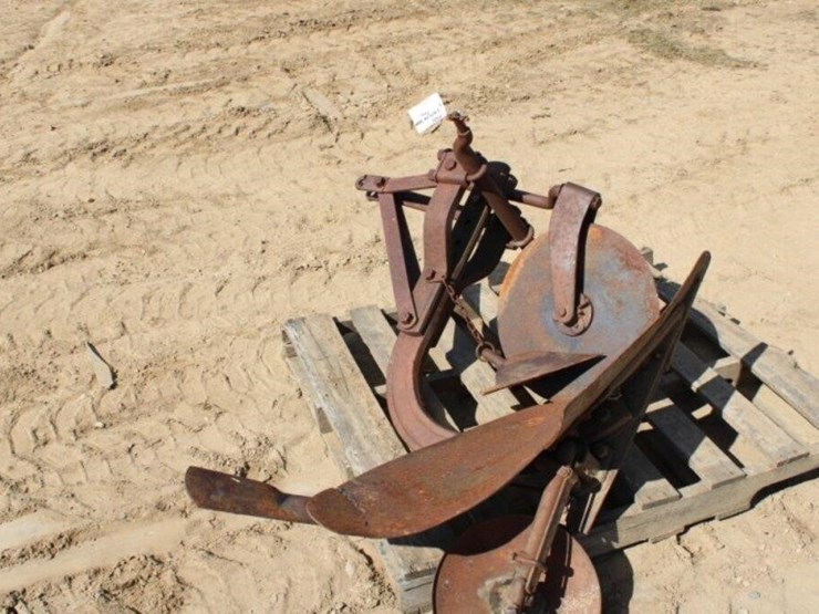 3-point-one-bottom-plow-image-2