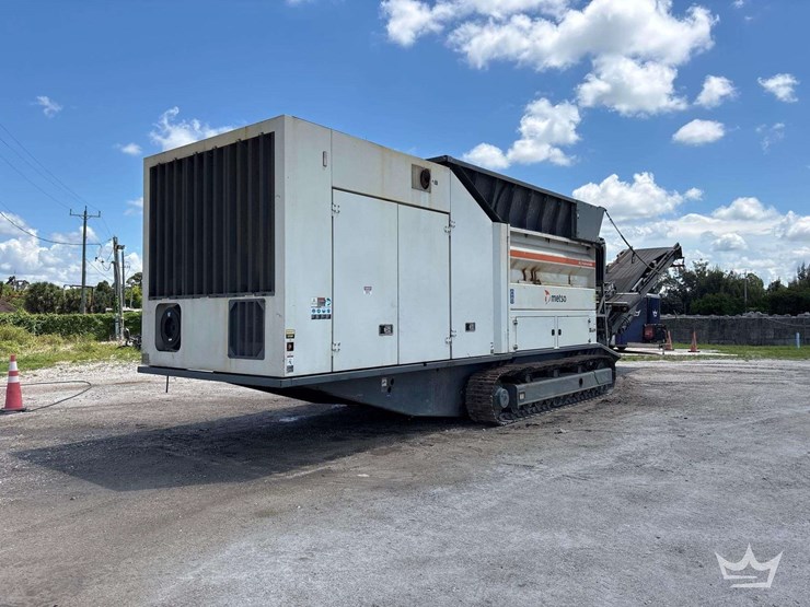 2021-metso-m-and-j-preshredder-4000m-dual-shaft-tracked-tire-shredder-machine-w/-extra-parts-image-3