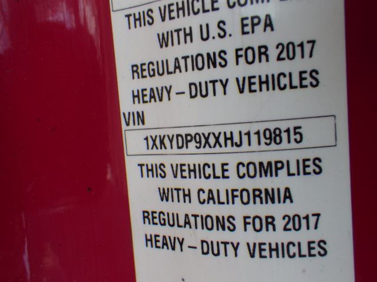 2017-kenworth-t680-image-25