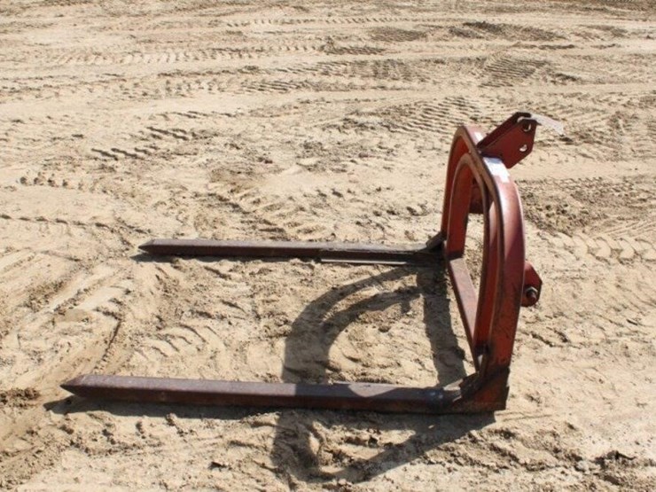 3pt-bale-fork-46"x53"-image-4