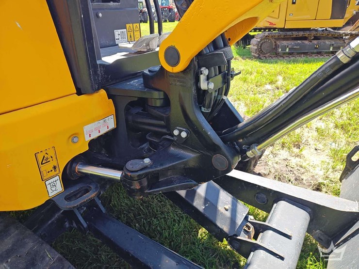 2023-jcb-35z-1-image-9