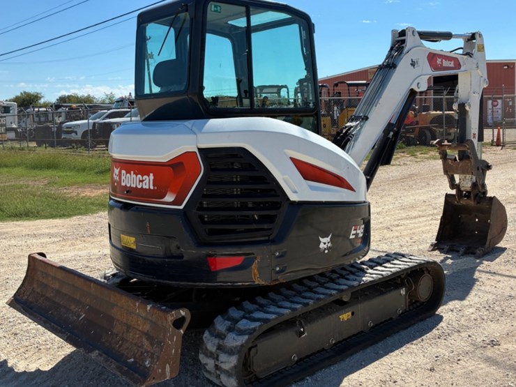 2024-bobcat-e48-image-4