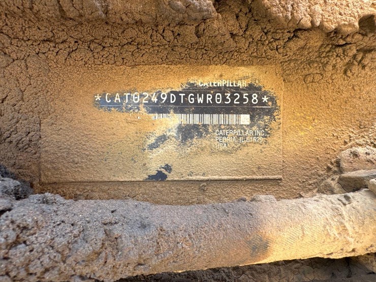 2019-caterpillar-249d-image-8