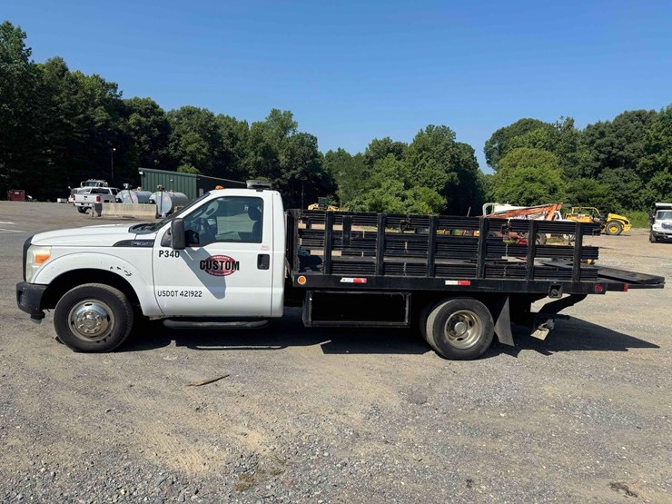 2011-ford-f350-image-2