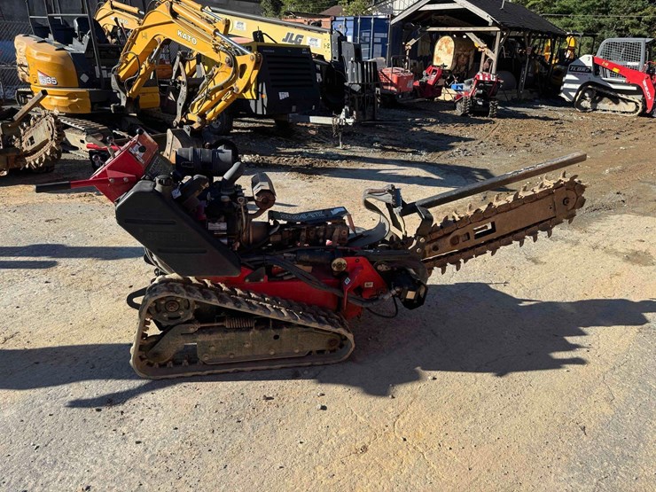 2015-baretto-2024tk-36"-track-trencher-image-6
