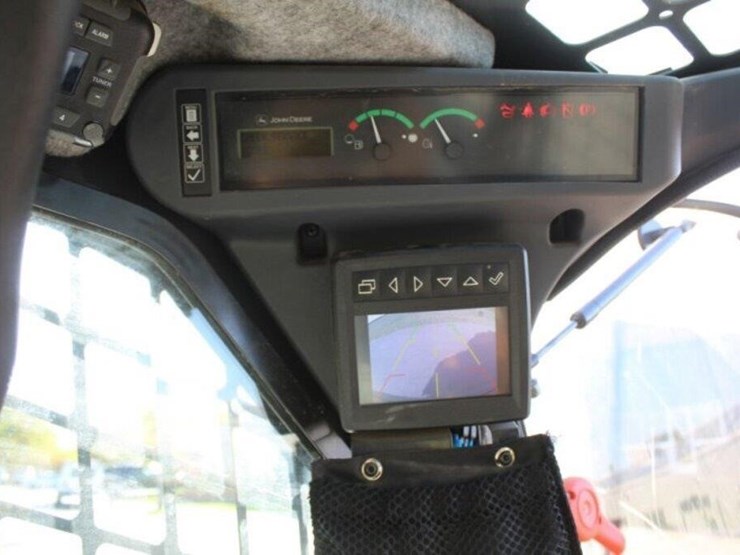 2024-deere-333g-image-12