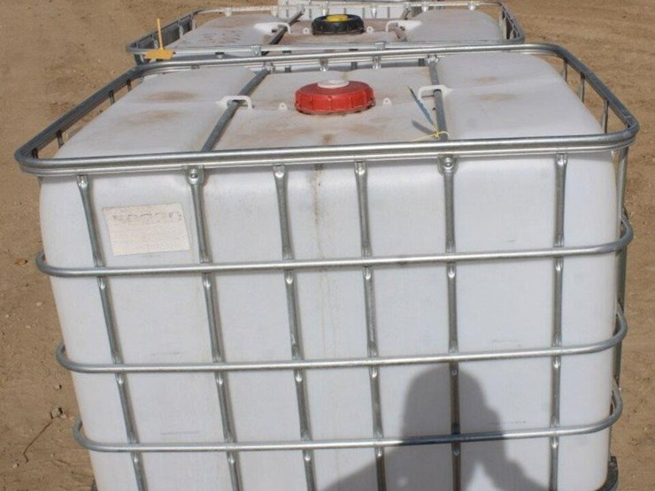 poly-tanks-in-cages-image-7
