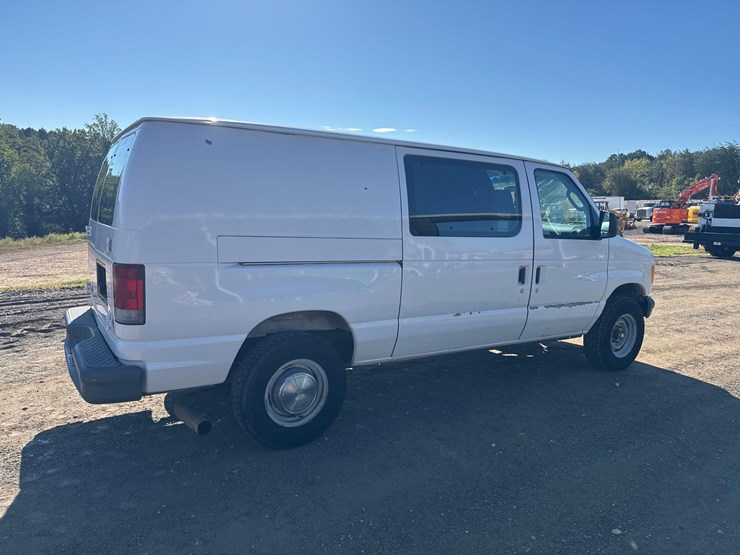 2006-ford-e350-image-7