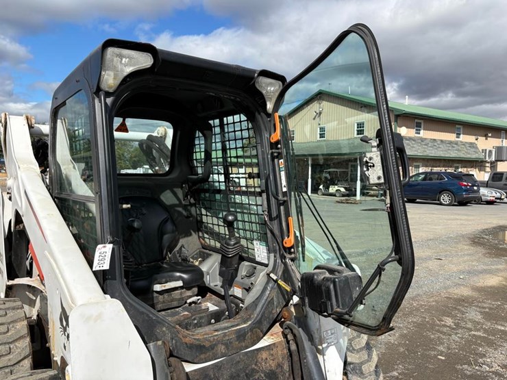 2016-bobcat-s570-image-16
