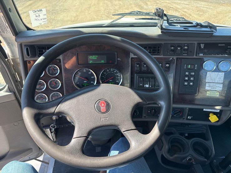 2018-kenworth-t370-image-46