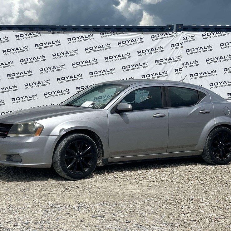 2014 Dodge Avenger Sedan