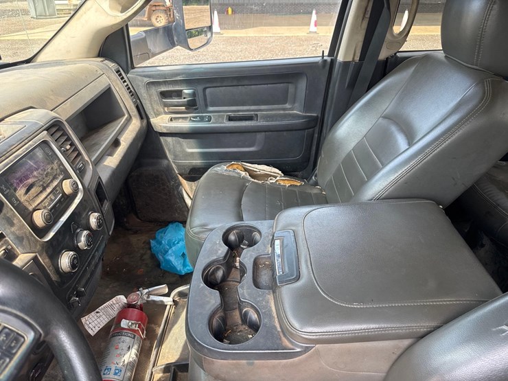 2013-dodge-ram-5500-image-22