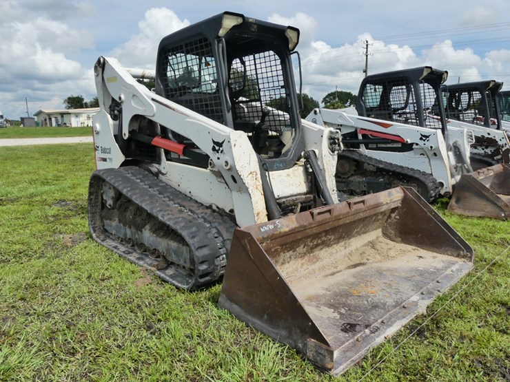 2016-bobcat-t750-image-2
