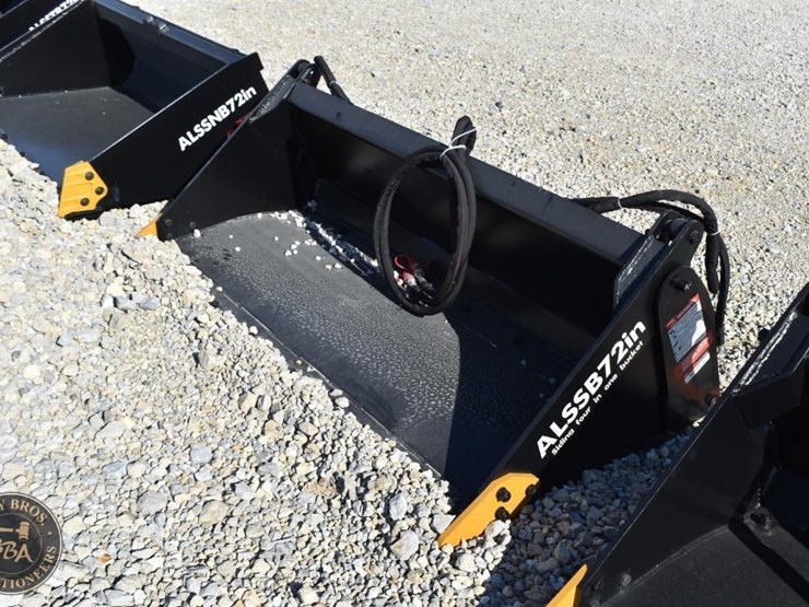 lyals-4-in-1-bucket-attachment-49760-image-3