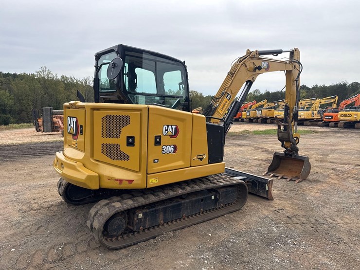 2023-caterpillar-306cr-image-7